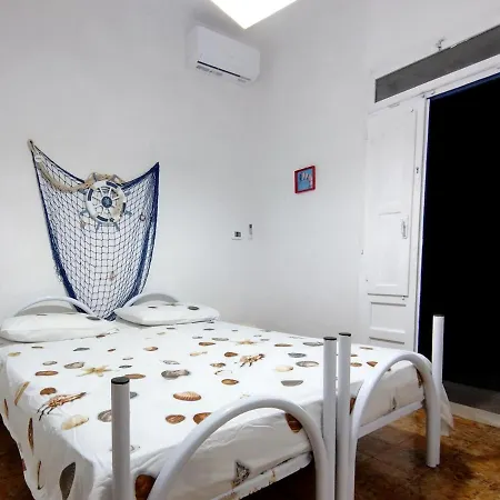 Trullo Don Gabriel * أليستي